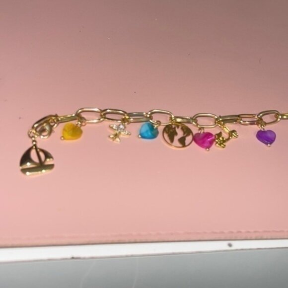 Bracelet - Picture 1 of 2